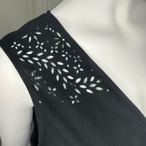 Idyllwind Black Sleeveless Fringe Top Western Style Size Medium - Picture 5 of 15